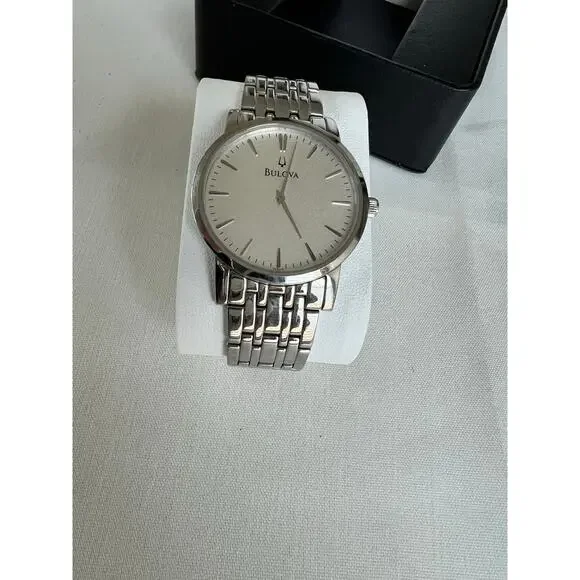 Bulova Men’s Quartz Dress Watch Stainless Steel Silver Tone White Dialc835133
